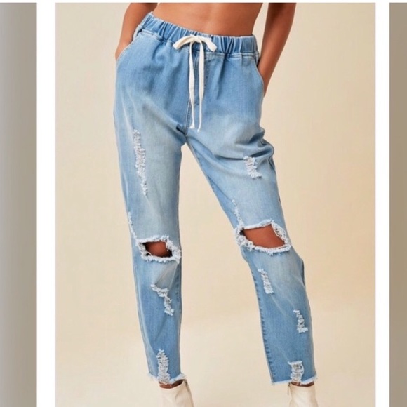 Hayden Edgy Street Style Jeans - Picture 5 of 5